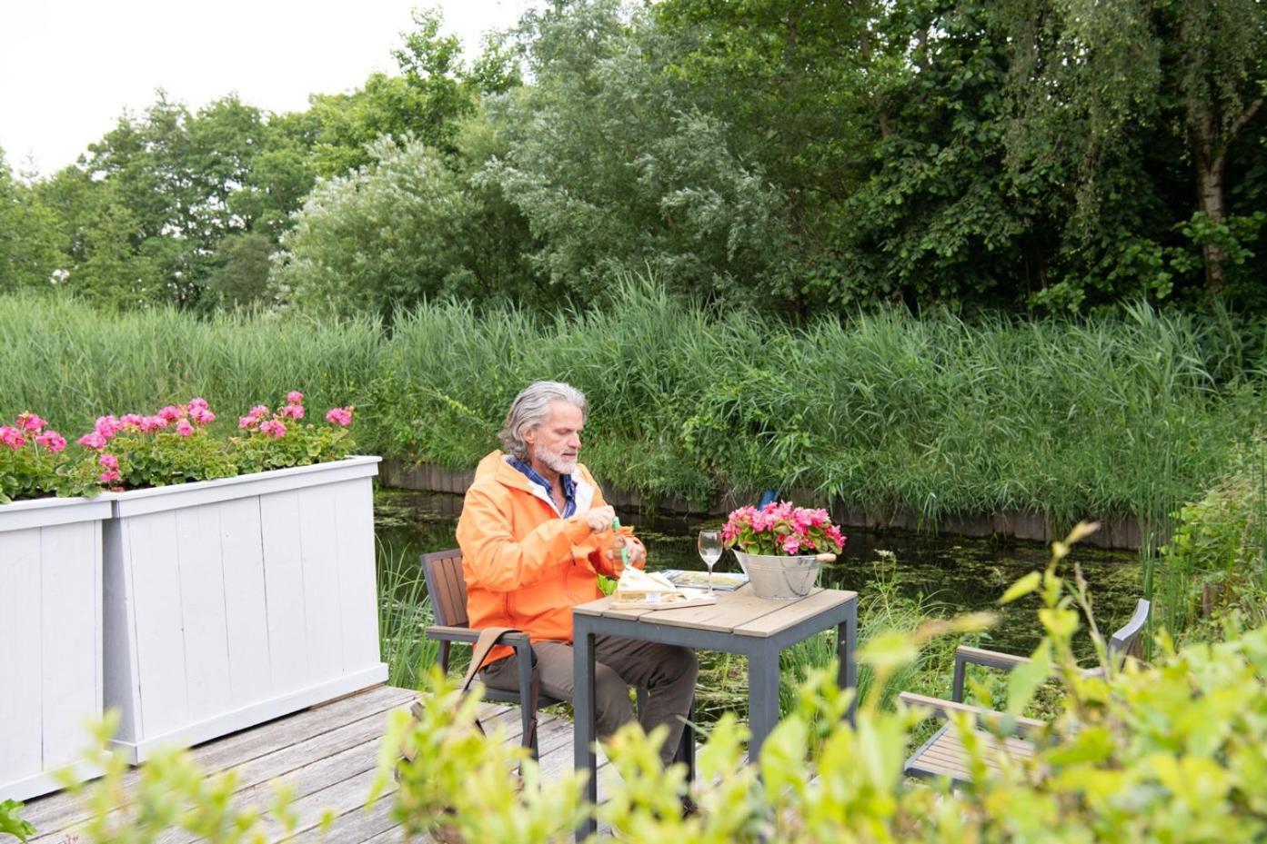 Het Waterhoentje Sint Jansklooster Extérieur photo